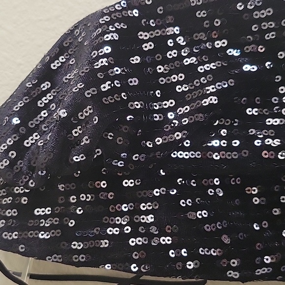 AUDREY PARKS Francesca's Collections Black Sequin Sheath Dress with Puff Sleeves - Picture 5 of 9